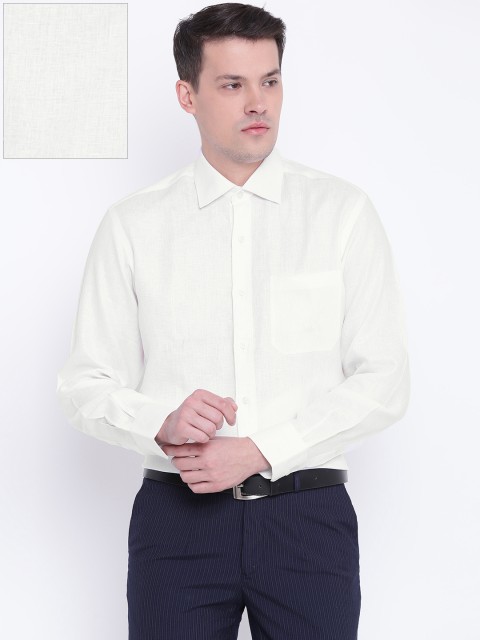 

Wills Lifestyle Men Off-White Regular Fit Solid Semiformal Shirt
