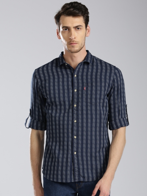 

Levis Men Blue Slim Fit Striped Casual Shirt