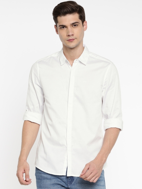 

Lee Men White Super Slim Fit Solid Casual Shirt