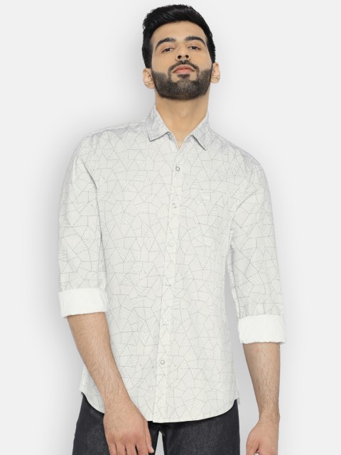 

Lee Men Off-White & Black Super Slim Fit Printed Casual Shirt