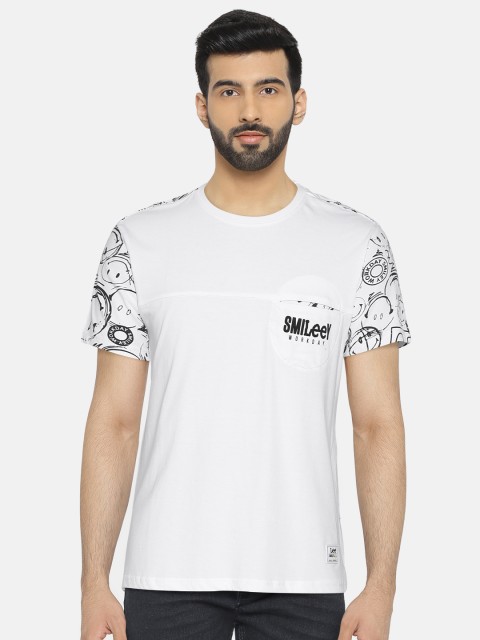 

Lee Men White Printed Slim Fit Round Neck T-shirt