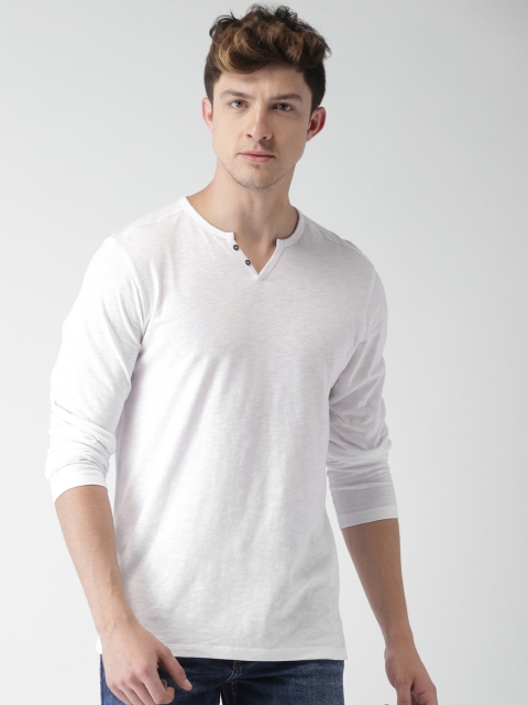 

Celio Men White Solid Henley Neck T-shirt