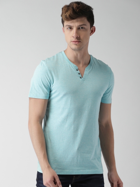 

Celio Men Turquoise Blue Solid Henley Neck T-shirt