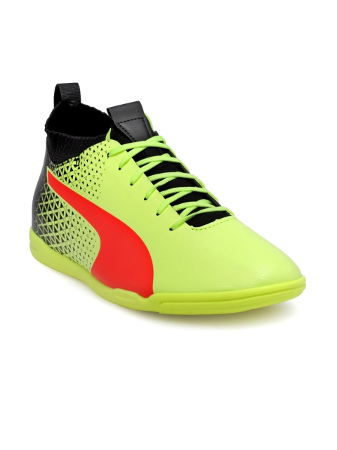 

Puma Men Fluorescent Green & Black evoKNIT Indoor Training Football Shoes