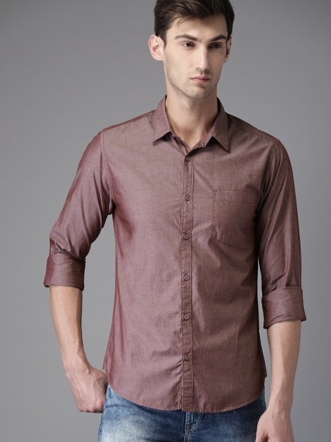

HERE&NOW Men Maroon Regular Fit Solid Casual Shirt