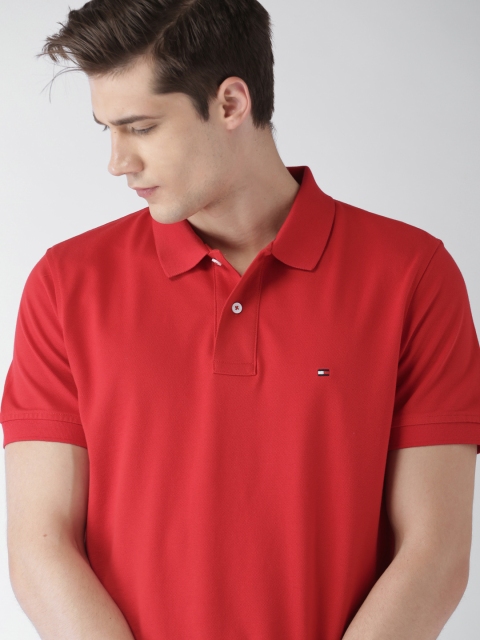 

Tommy Hilfiger Men Red Solid Regular Fit Polo Collar T-shirt