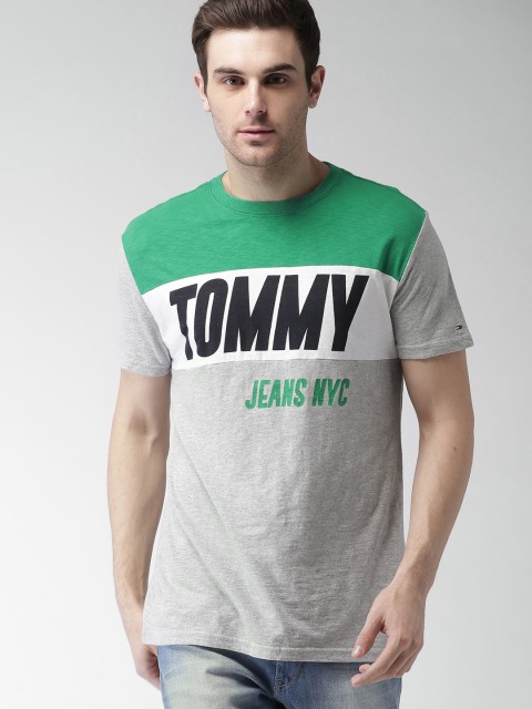 

Tommy Hilfiger Men Grey Printed Round Neck T-shirt