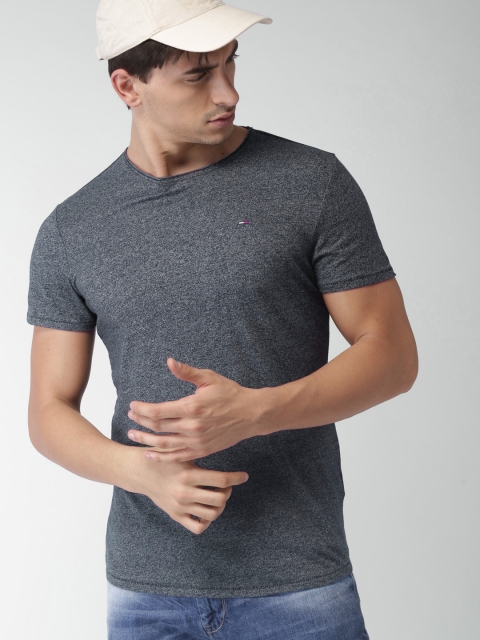 

Tommy Hilfiger Men Navy Solid Round Neck Slim Fit T-shirt, Navy blue
