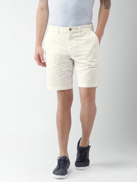 

Tommy Hilfiger Men White Solid Slim Fit Chino Shorts