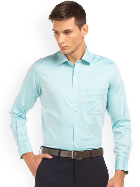 

Arrow Men Green Regular Fit Solid Formal Shirt