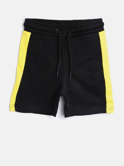 

Juniors by Lifestyle Boys Black Solid Shorts