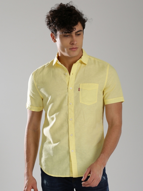 

Levis Men Yellow Slim Fit Solid Casual Shirt
