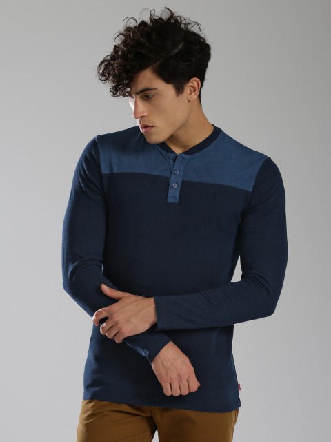 

Levis Men Navy Solid Henley Neck T-shirt, Navy blue