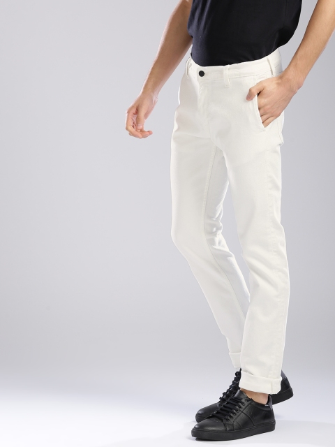 

Levis Men White Skinny Fit Low-Rise Clean Look Stretchable Jeans