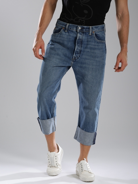 

Levis Men Blue 501 Regular Fit Mid-Rise Clean Look Jeans