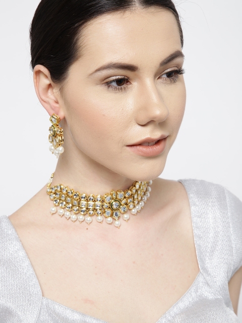 

Zobby Off-White Gold-Plated Handcrafted Kundan Stone-Studded Jewellery Set