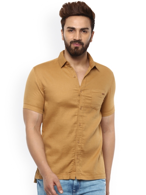 

Mufti Men Brown Standard Slim Fit Solid Casual Shirt