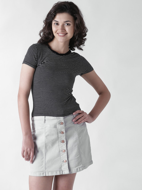 

FOREVER 21 Women Black & Off-White Striped Round Neck T-shirt