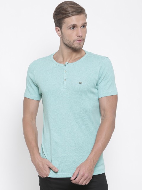 

Numero Uno Men Sea Green Solid Henley T-shirt