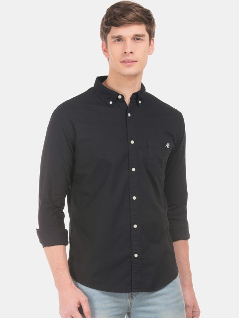 

Aeropostale Men Black Regular Fit Solid Casual Shirt