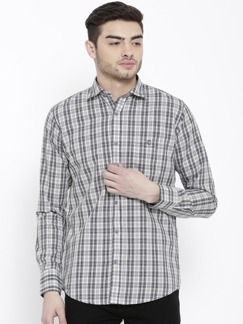 

Duke Men Grey Smart Regular Fit Checked Casual Shirt