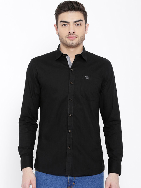 

Duke Men Black Smart Regular Fit Solid Casual Shirt