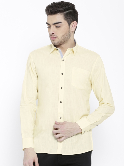 

Duke Men Yellow Smart Regular Fit Solid Casual Shirt