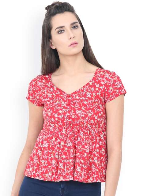 

Trend Arrest Women Red Printed Empire Top