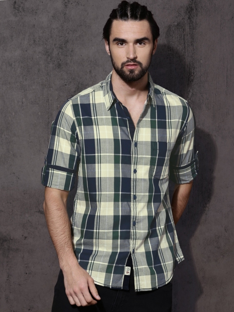 

Roadster Men Cream-Coloured & Beige Regular Fit Checked Casual Shirt