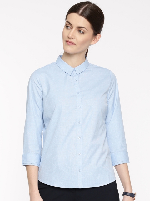 

Arrow Woman Women Blue Original Regular Fit Self Design Casual Shirt