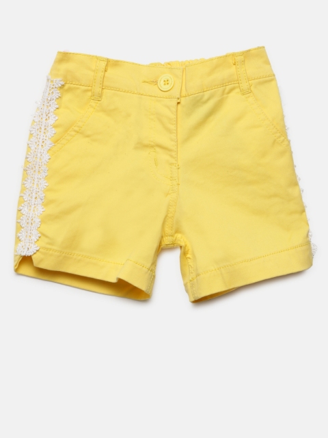 

Baby League Girls Yellow Solid Shorts