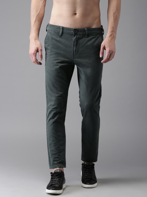 

HERE&NOW Men Charcoal Grey Slim Fit Solid Cropped Chinos