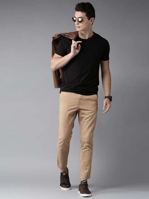 

HERE&NOW Men Beige Slim Fit Solid Cropped Trousers