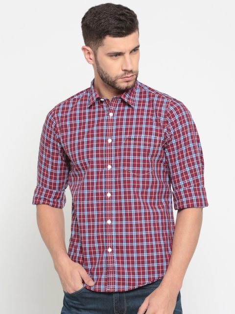

Pepe Jeans Men Maroon Regular Fit Checked Casual Shirt