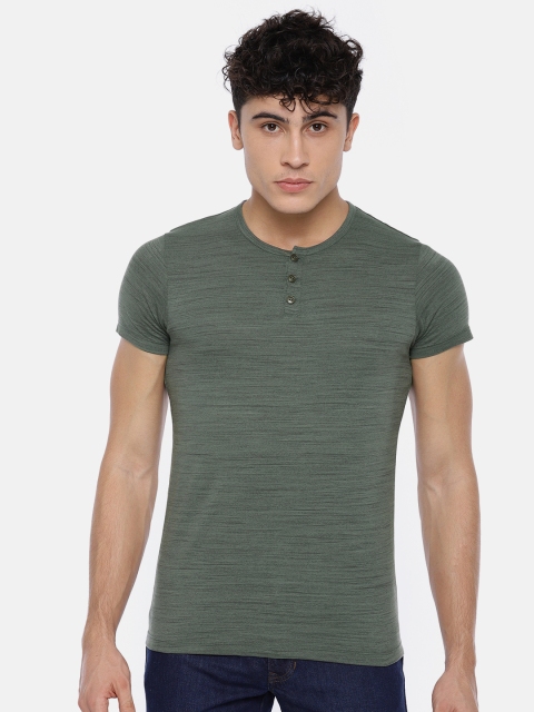 

Pepe Jeans Men Grey Solid Henley Neck T-shirt