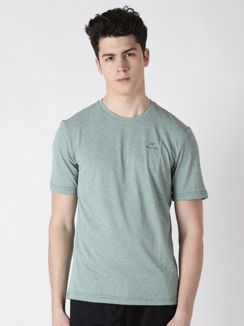 

Alcis Men Green Solid Round Neck T-shirt