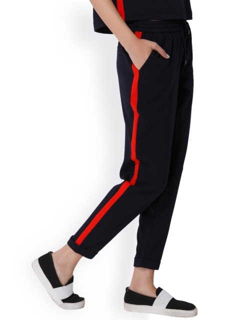 

ONLY Women Navy Loose Fit Solid Cropped Trousers, Navy blue