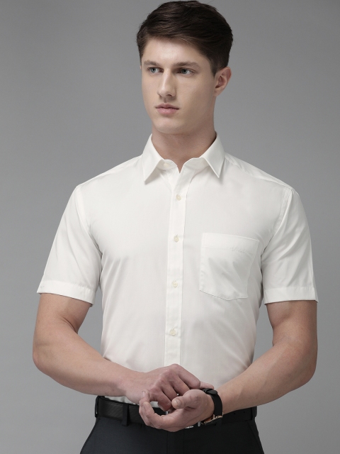 

Park Avenue Men Off-White Easy Care Regular Fit Solid Formal Shirt