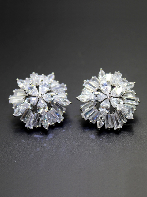 

Amavi Silver-Toned & White Floral Studs