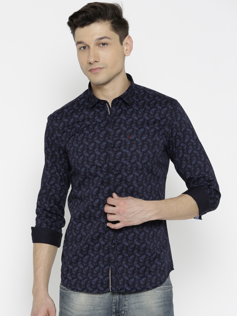 

Numero Uno Men Navy Blue Regular Fit Tropical Print Casual Shirt