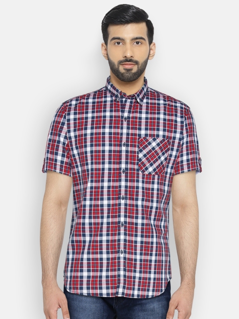 

Numero Uno Men Red & Blue Regular Fit Checked Casual Shirt