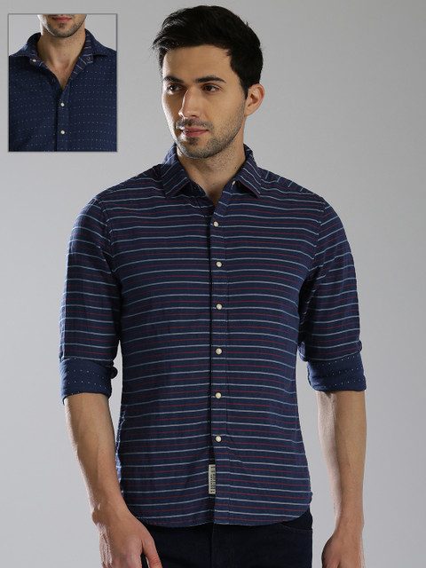 

Levis Men Navy Regular Fit Striped Reversible Casual Shirt, Navy blue