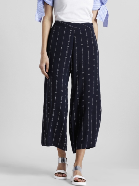 

Zink London Women Navy Blue Relaxed Straight Leg Straight Fit Striped Culottes