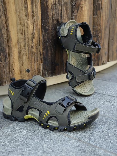 

Roadster Men Olive Green Sports Sandals
