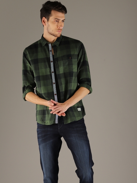 

Flying Machine Men Green & Black Slim Fit Checked Casual Shirt