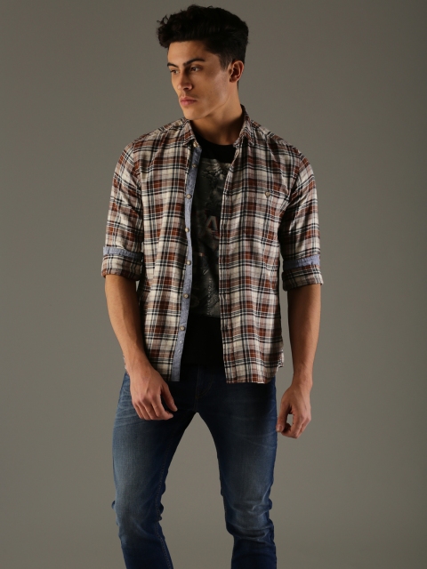 

Flying Machine Men Brown & Beige Slim Fit Checked Casual Shirt