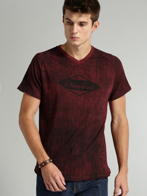 

Roadster Men Maroon Printed Round Neck T-shirt