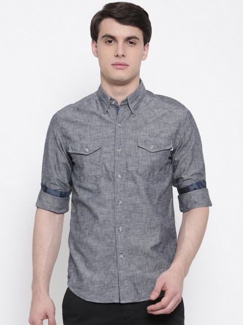 

Timberland Men Charcoal Grey Slim Fit Solid Casual Shirt