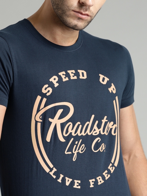 

Roadster Men Navy Blue Printed Round Neck T-shirt