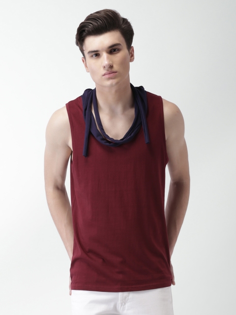 

Blue Saint Men Maroon Solid Round Neck T-shirt